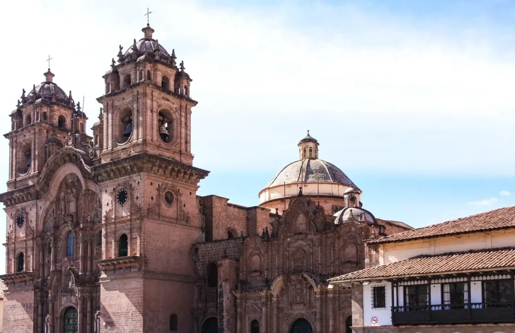 Plaza de Armas -travel guide voyage